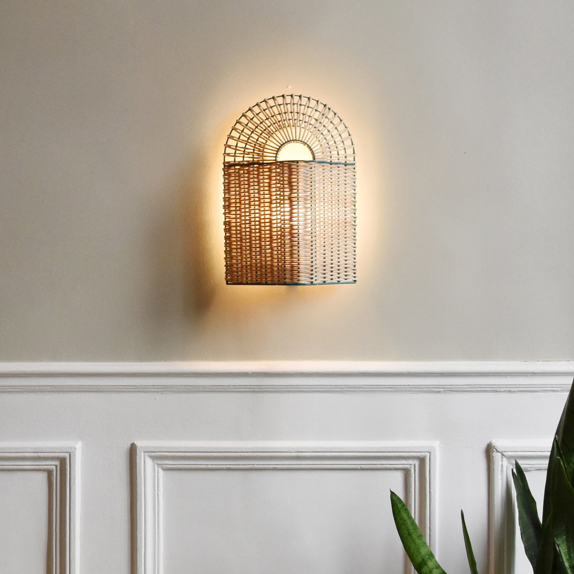 Peacock Lamp 08